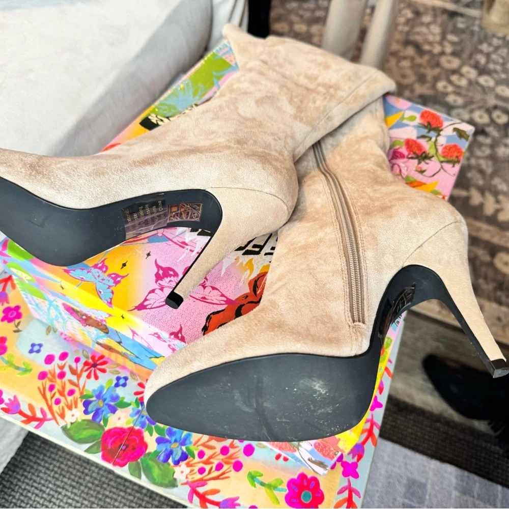 New Jeffrey Campbell Sweetums Beige Suede Zip Up Boots